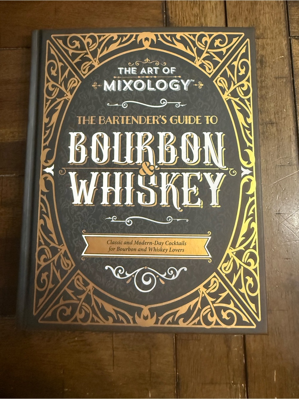 : Bourbon & Whiskey Guide - Black with Gold Accents